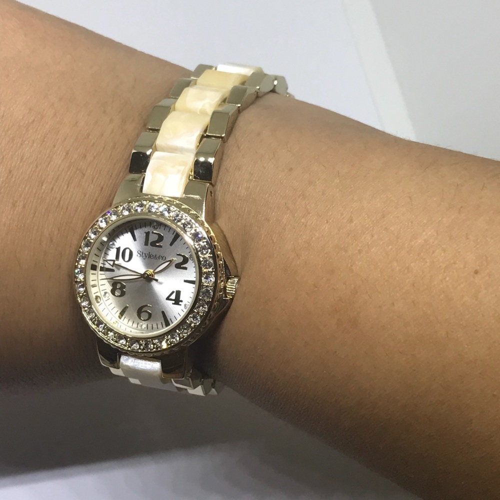 Style & Co Ceramic & Crystal Watch [JW-53] - Picture 8 of 8